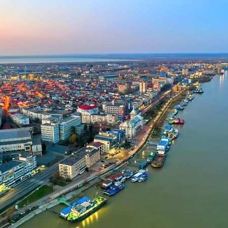 Chic Galati Apartment: Urban Escape Exteriér fotografie